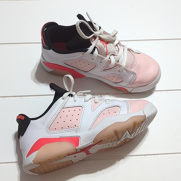 Other - Excellent Air Jordan 6 Retro GS Atmosphere